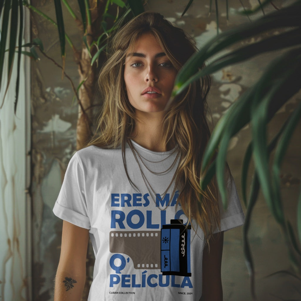 Eres Más Rollo que Película Tshirt. Cultural streetwear.