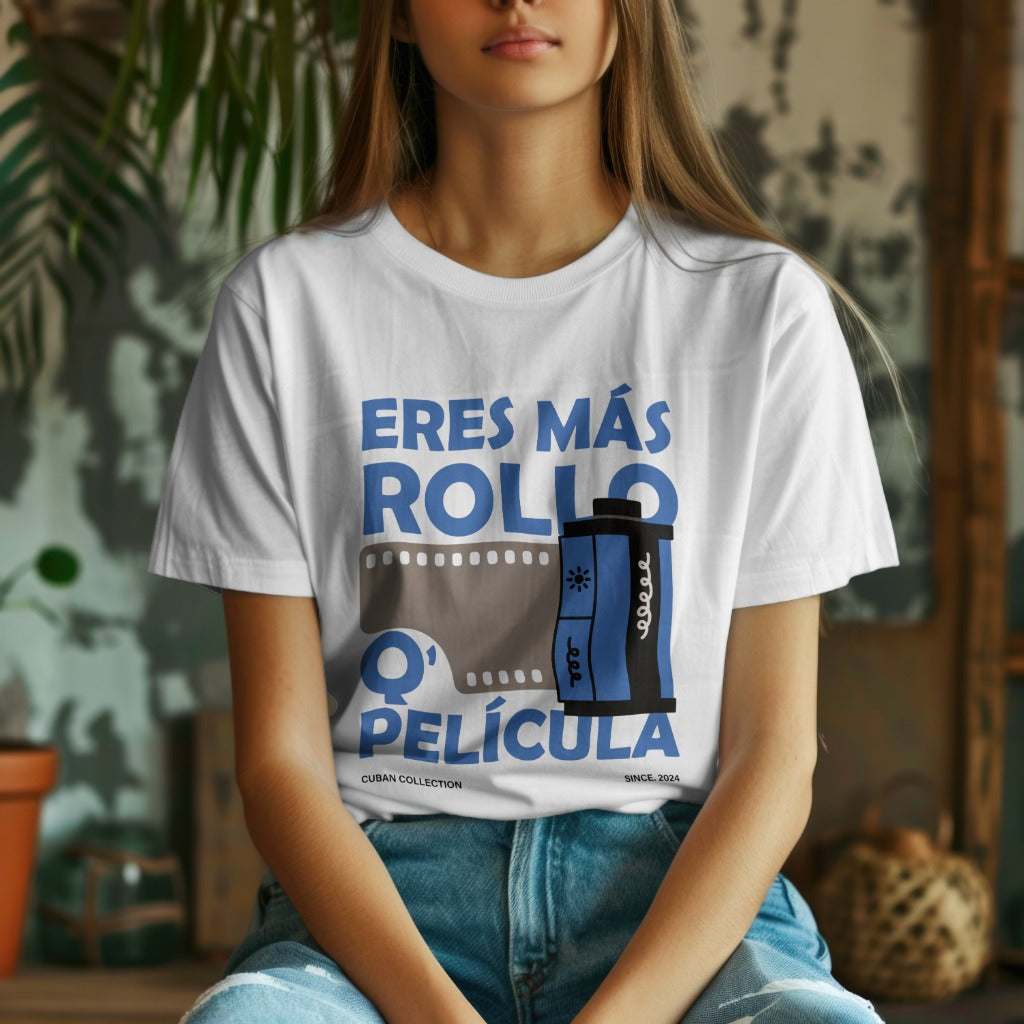 Eres Más Rollo que Película Tshirt. Cultural streetwear.